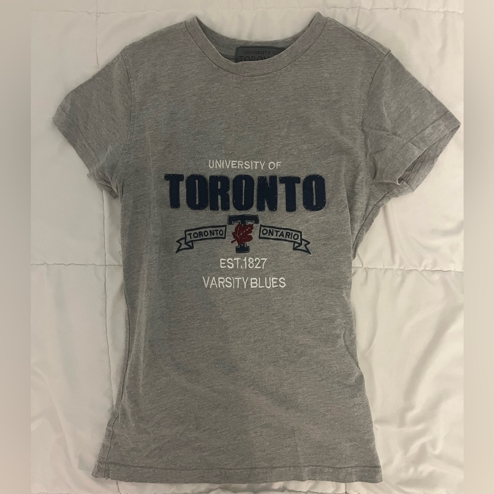 Grey University fitted tee